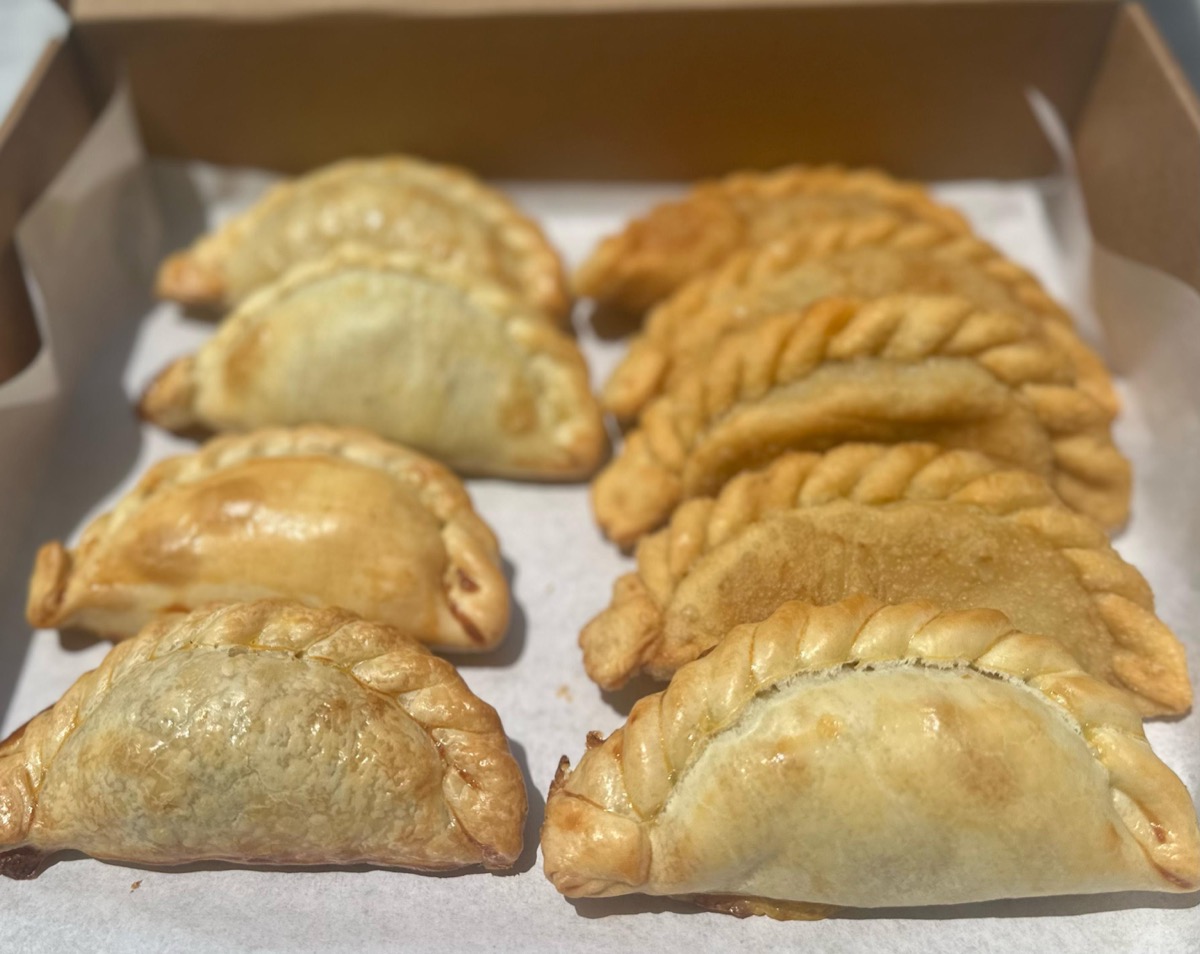 Box of 9 empanadas